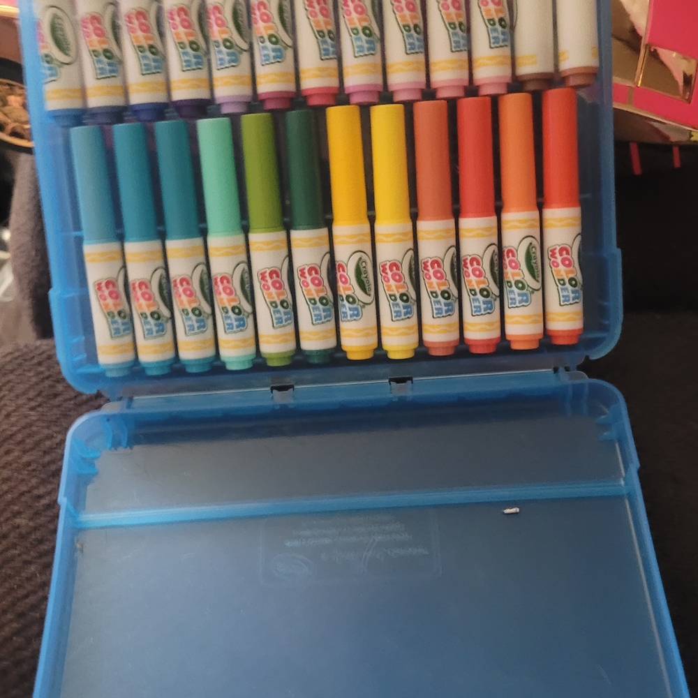 Colorful Marker Set in Blue Case